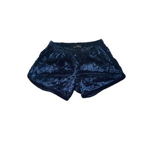 Crushed Velvet shorty shorts